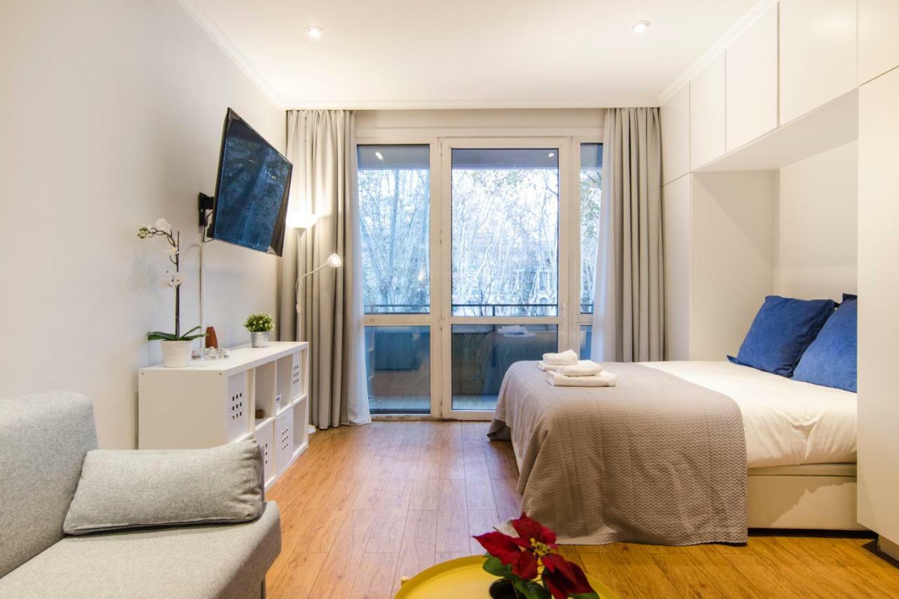 Apartamento Paseo Del Prado 16-105 *